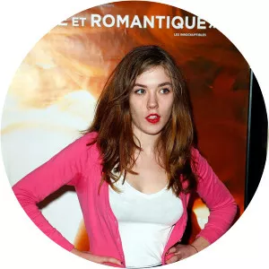 Daisy Broom - Actress