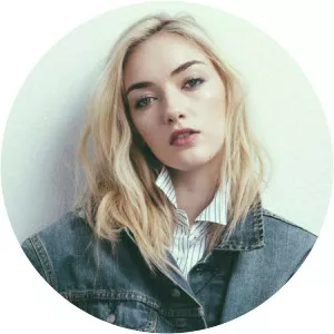 Daisy Clementine Smith - Lucky Blue Smith's sister