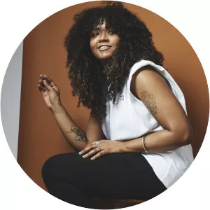 Dakota Jones - Singer