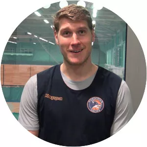 Dallin Bachynski - Basketball player