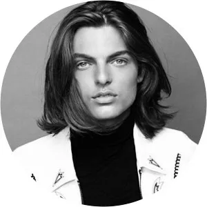 Damian Hurley