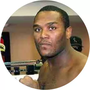 Damian Wills - Boxer