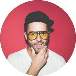 Dan Soleil - Musical artist