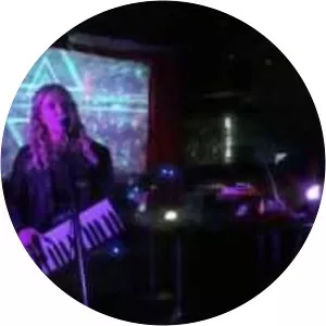 Dana Jean Phoenix - Singer