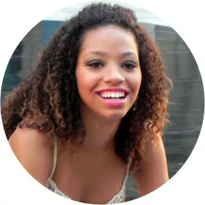 Dandara Ventapane - Singer