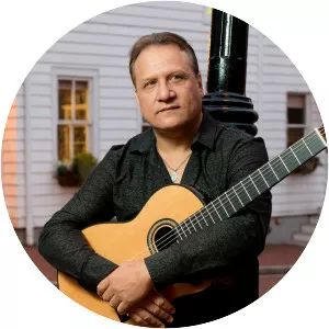 césar orozco dani cortaza - Musical artist