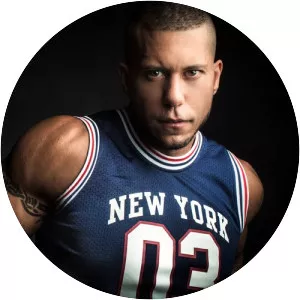 Dani Toro - Musical artist