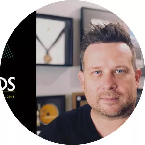 danick dupelle - Guitarist