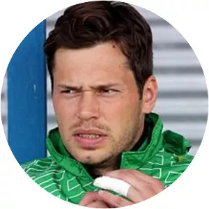 Daniel Davari - Football player