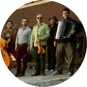 Daniel Muñoz & Los Marujos