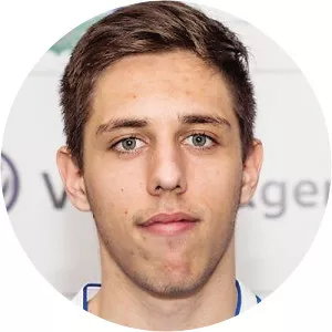 Dániel Szökrönyös