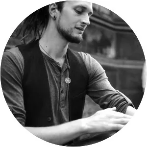 Daniel Waples - Musician