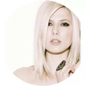 Daniella Pavicic - Singer