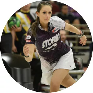 Danielle McEwan - Bowler
