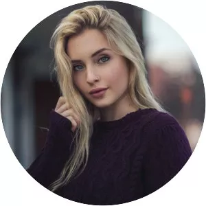 Danielle Shorr - Author