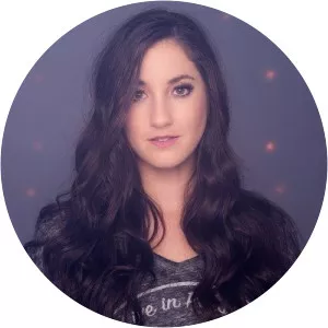 Danielle Todd - Singer