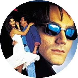 Daraar - 1996 ‧ Bollywood/Thriller ‧ 1h 45m