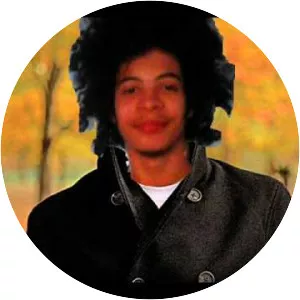 Dari Loso - Musical artist