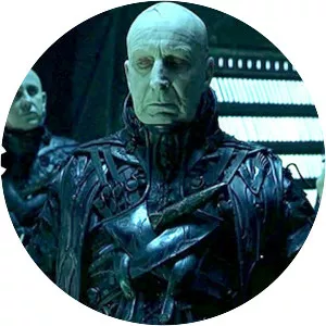 Dark City - 1998 ‧ Drama/Fantasy ‧ 1h 51m