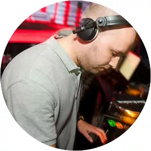 Dark Tantrums - Musical artist