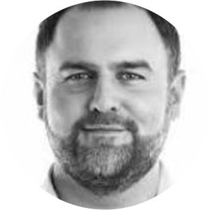 Darren Jeffery - Bass