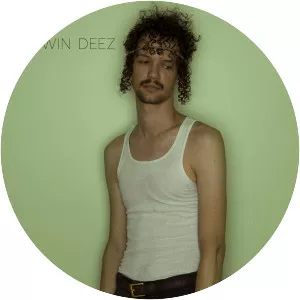 Darwin Deez