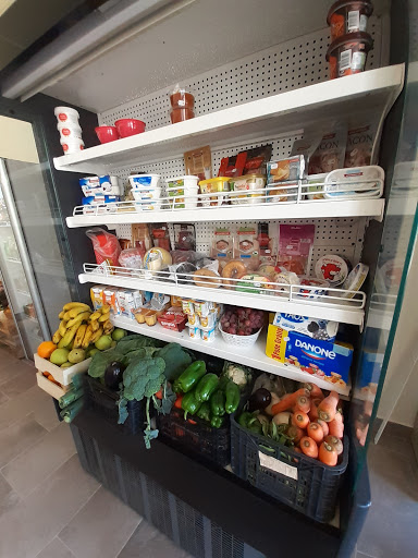 das Marias Mercearia - Produce market