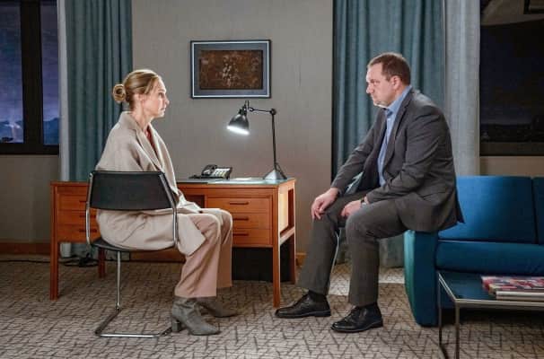 Das Verhor in der Nacht photograph