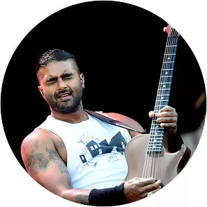Dave Baksh - Canadian musician