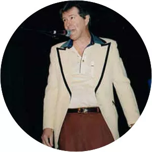 Dave Travis - Musical artist