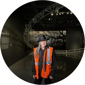 Dawn DeDeaux - Visual artist