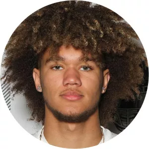 Dazalin Worsham - American football player