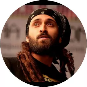 De bruces a mí - Musical group