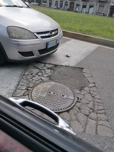 De Giuli Pellicceria Snc Di De Giuli Umberto E C. - Furrier in Turin, Italy