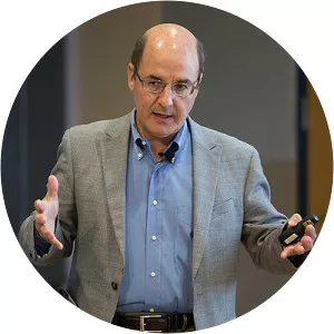 De La Mesa Manuel J Perez - President of Pool Corporation