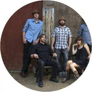 Dead Winter Carpenters