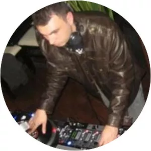 Dean Mickoski - Musical artist