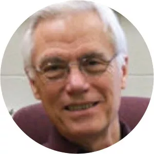 Dean R Snow photograph