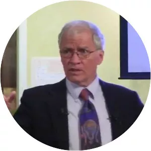 Dean Simonton - Professor