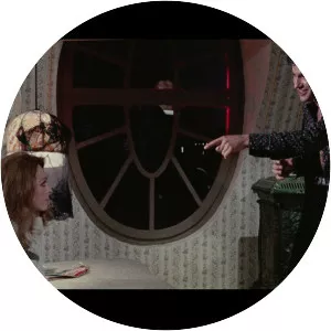 Death Walks on High Heels - 1971 ‧ Mystery/Thriller ‧ 1h 45m