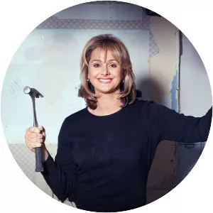 Debbie Travis' Facelift - Reality show