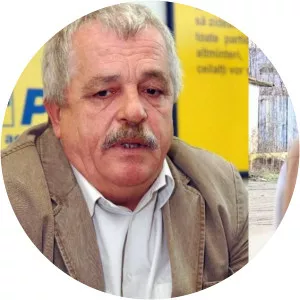 Decebal Traian Remeș