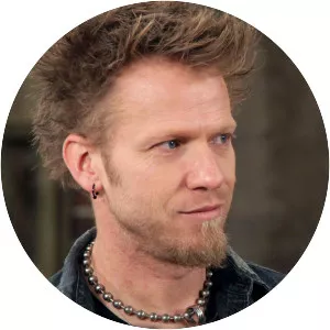 Deck Wars - Canadian television series