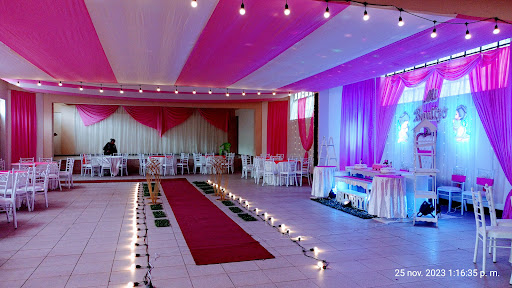 DECORACIONES EMMANUEL - Corporate office in Lircay, Peru