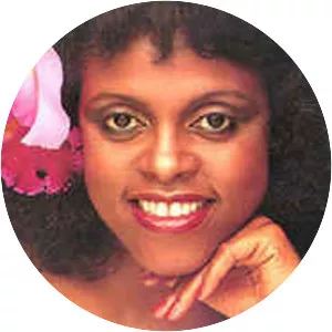 Dee Edwards