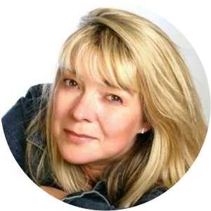 Dee Sadler - Actress