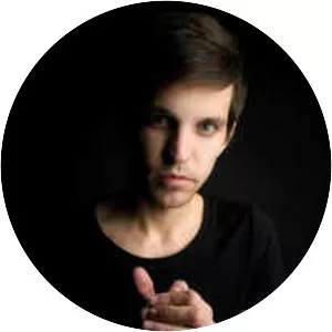 Deep Sound Effect - Musical artist