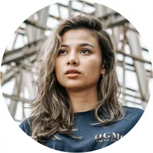 Delisa Herlina - Actress