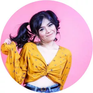 Della Firdatia - Musician