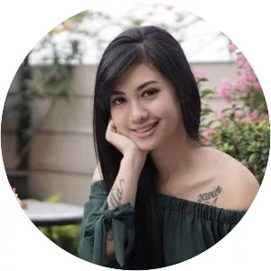 nia anggia della wulan astreani